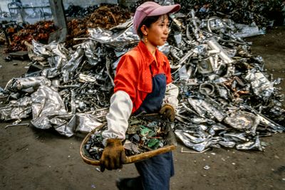 How E-Waste becomes toxic jewelry