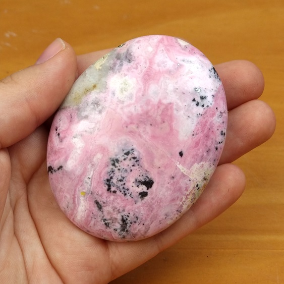 Rhodonite palmstone